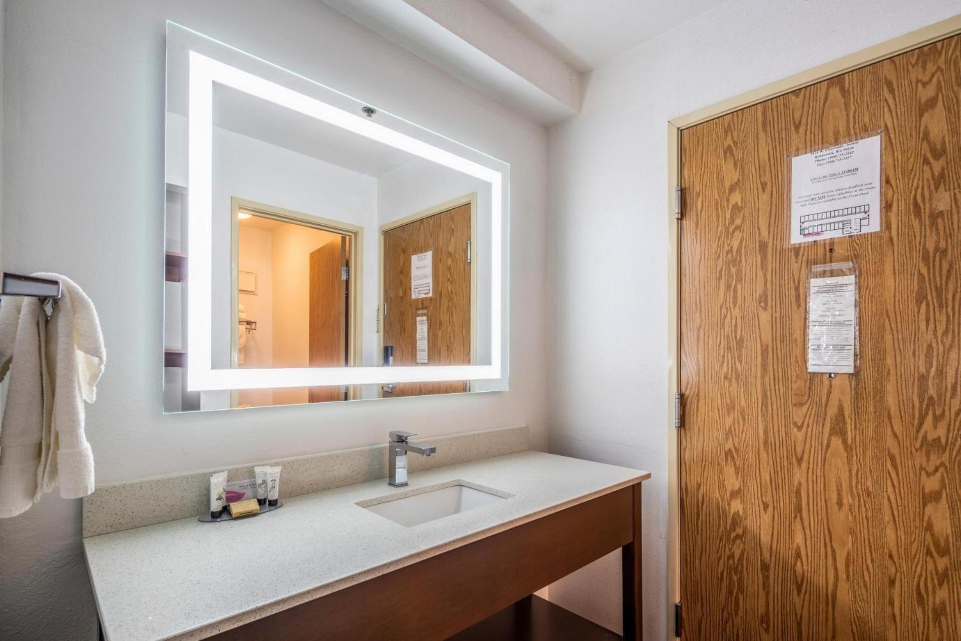 Quality Inn & Suites Kennewick Tri-Cities Zewnętrze zdjęcie